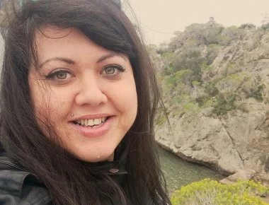 Η δημοσιογράφος Αντιγόνη Πάντα-Χαρβά προκαλεί με γυμνή πόζα στο Instagram! (φωτό)